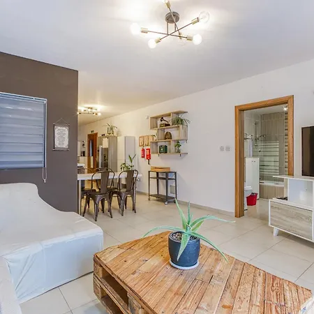 Charming, Fully Equipped 2br With Sea Views By 360 Estates * Xgħajra