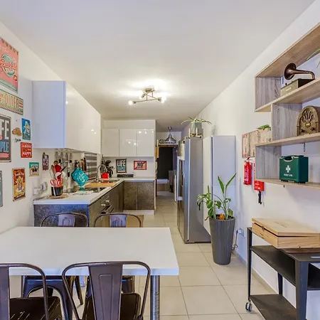 Charming, Fully Equipped 2br With Sea Views By 360 Estates アパート Xgħajra