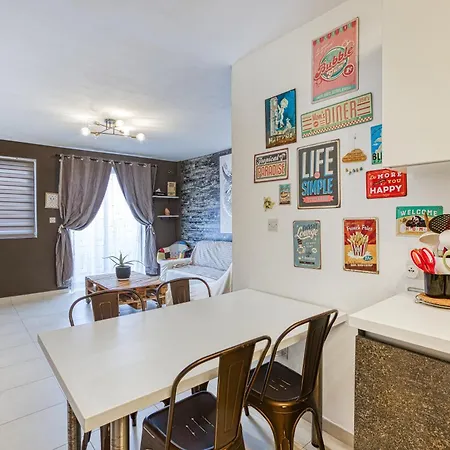 Charming, Fully Equipped 2br With Sea Views By 360 Estates * Xgħajra