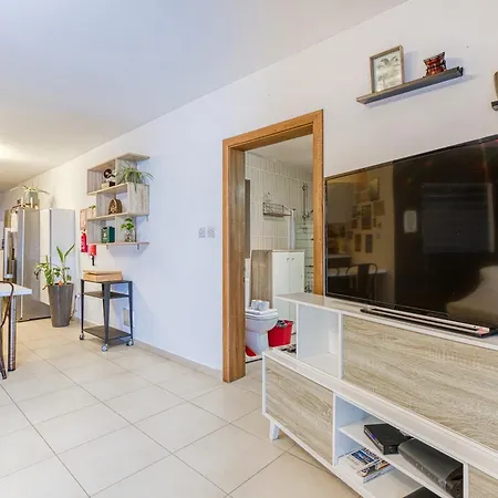 Charming, Fully Equipped 2br With Sea Views By 360 Estates