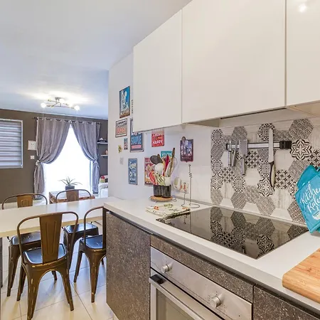 Apartment Charming, Fully Equipped 2br With Sea Views By 360 Estates Xghajra